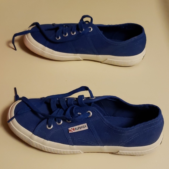 Shoes - Picture 2 of 5